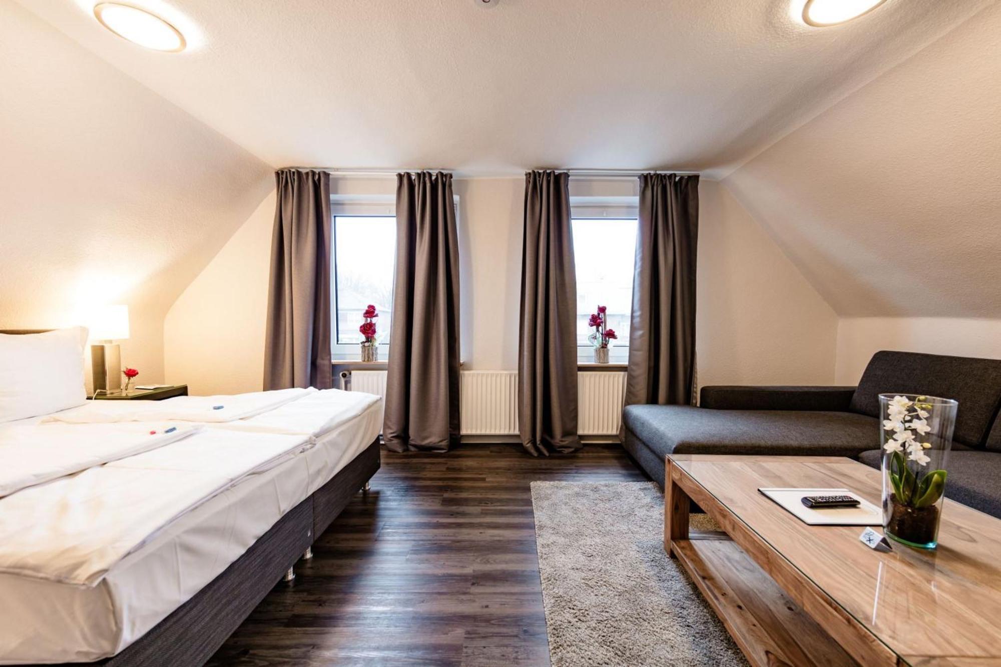Hotel Zum Zeppelin Hamburg-Harburg Rum bild
